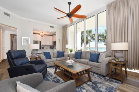 Silver Beach Towers East 202 - Living Area