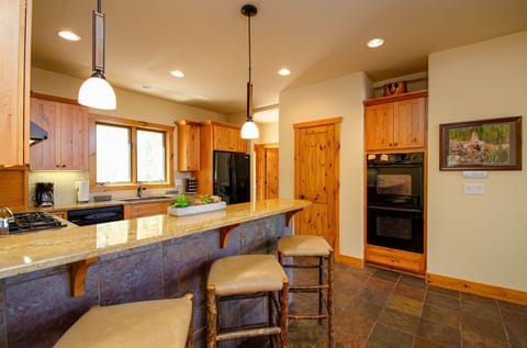 Keep the cook company with seating for three at the breakfast bar