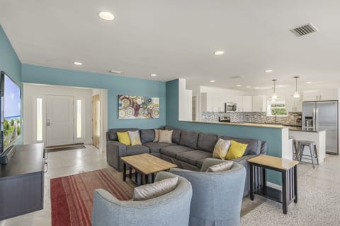 Ashore Thing-Seacrest-Living Area - Ashore Thing - Seacrest Beach - Living Area