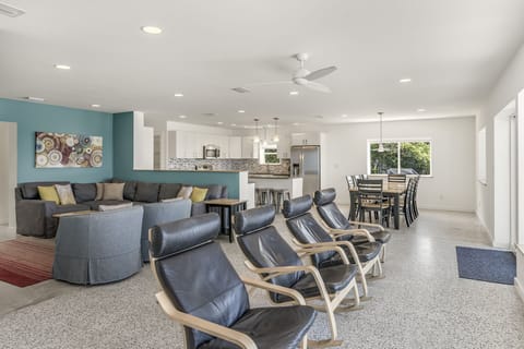 Ashore Thing-Seacrest-Living Area - Ashore Thing - Seacrest Beach - Sitting Area - Gulf View