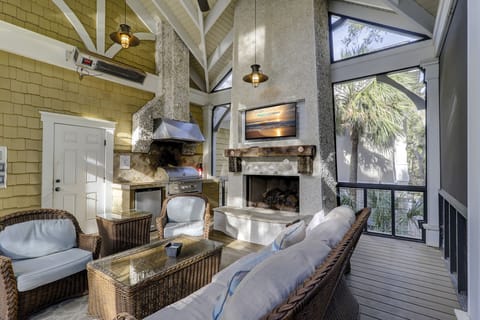 Screened Porch with Grilling Area