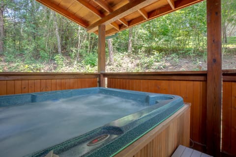 Relaxation Upon Arrival - Drop your bags and prepare for the ultimate relaxation.  At A Mountain Paradise, enjoy having the hot tub on your patio, and the gorgeous nature views. 