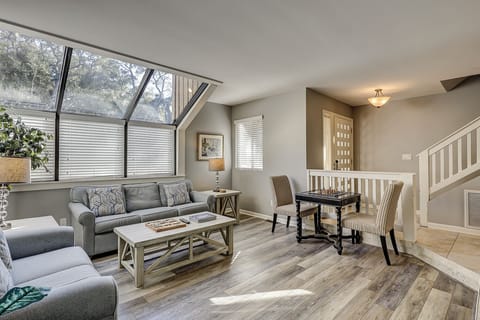 1st Floor Living Area