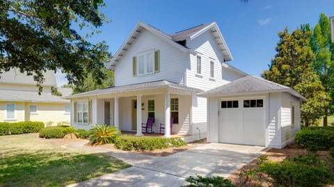 1279 Laurel Way