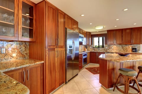 Well appointed gourmet kitchen 