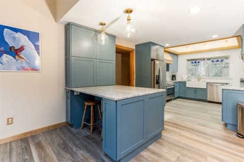 Kitchen - Main Level