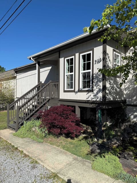 Exterior (Front Door)