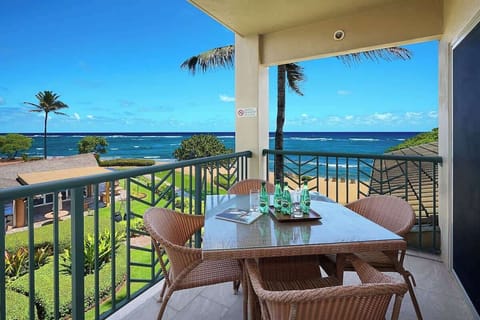 Ocean view lanai - your private tropical paradise with island breezes