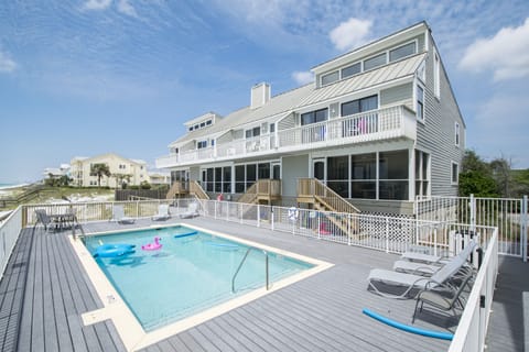 Gulf front pool