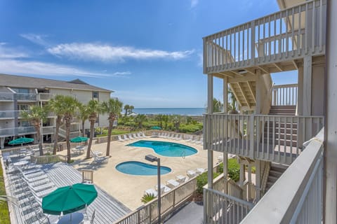 Oceanfront Pool & Baby Pool
