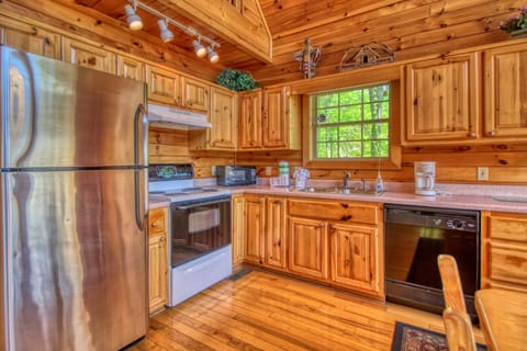 Full Kitchen - Beautiful cabinetry and stainless appliances adorn Awesome Views#701!