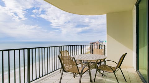 Phoenix IX 1503 Balcony