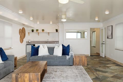 825-Pacific-SandKasl-Imaging-San-Diego-Residential-Hospitality-Photography-32