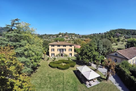 Balcony / Terrace / Patio, Building Exterior, Garden