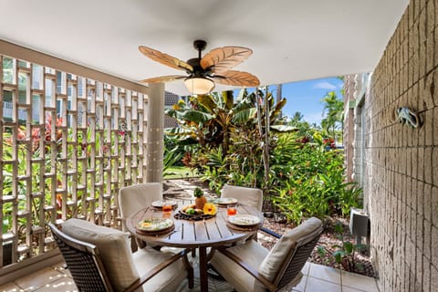 Relaxing garden view at this Kona Hawaii Vacation Rental