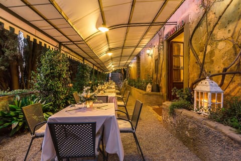 Balcony / Terrace / Patio, Facilities