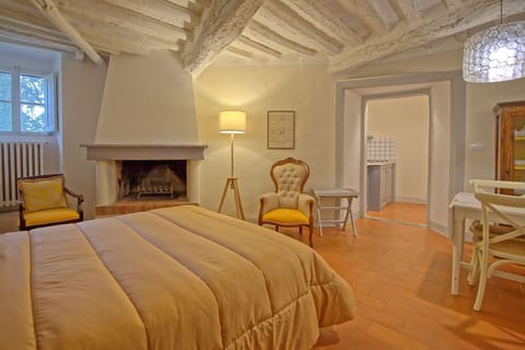Bedroom, Dining Room, Living Room