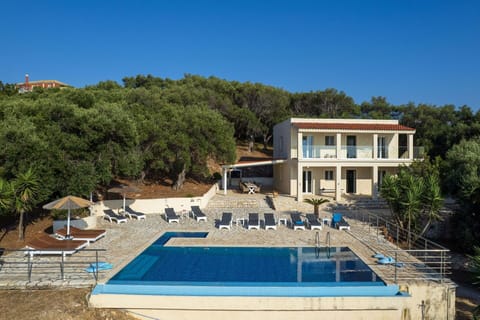 Building Exterior, Outdoor, Pool