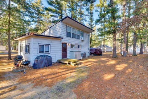 Backyard | Gas Grill | Outdoor Dining Areas