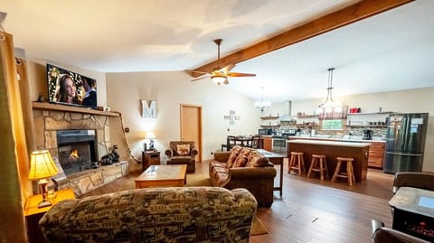 Furniture, Indoors, Living Room, Fireplace, Couch