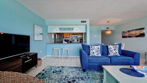 Living Room/Kitchen Pass Through