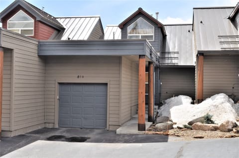 Forest Park Townhome