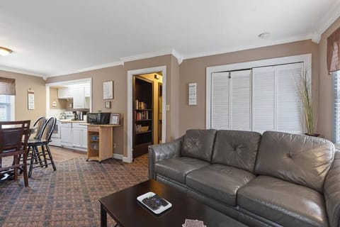 living room / kitchen