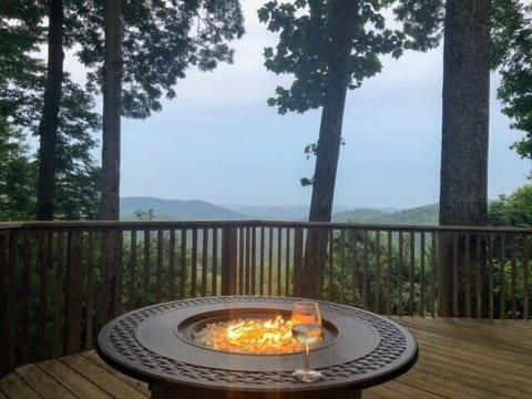 Hawk's View at Leatherwood Mountains