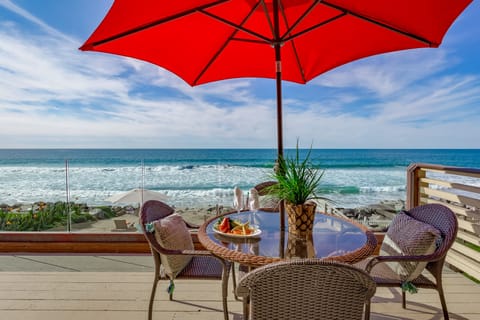 Enjoy Your Huevos Rancheros Out on This Gorgeous Upper Level Oce