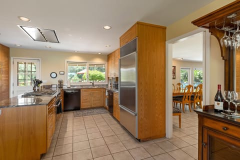 A house of this size needs a large kitchen! How else to feed your favorite people?