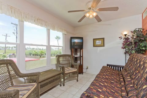 Our delightful and homey getaway will save you money! Book a bargain, and we'll get you on the beach in no time! Our close-to-the-beach Gulfview II South Padre condos have amazing amenities and are a short walk to the beach.