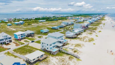 Barefoot is the perfect home for your next vacation!