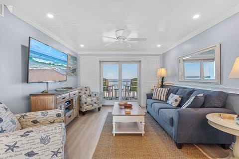 Welcome to Sea Coast Gardens II 402