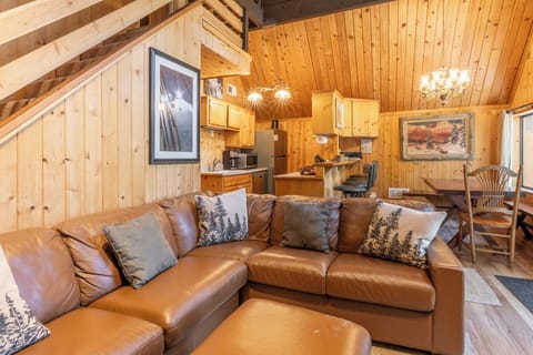 Chalet 23 living room