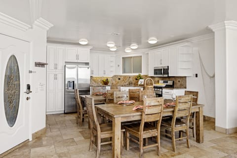 811-S-Pacific-Pixer-Pros-San-Diego-Real-Estate-Photography-12