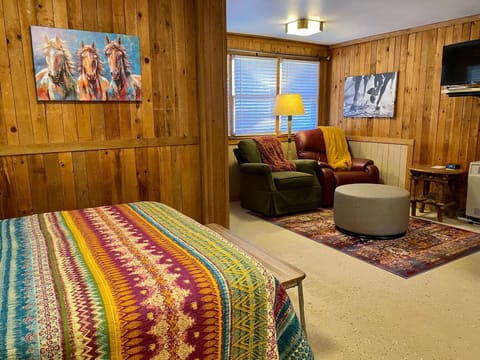 Cute and cozy efficiency apartment