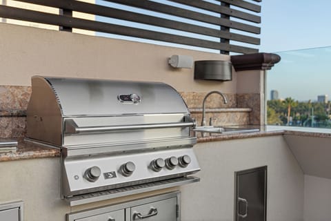 Barbecue-Area-2-Peacock-Suites