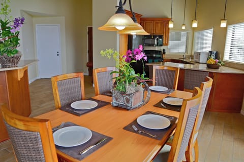 Dining_Room_1