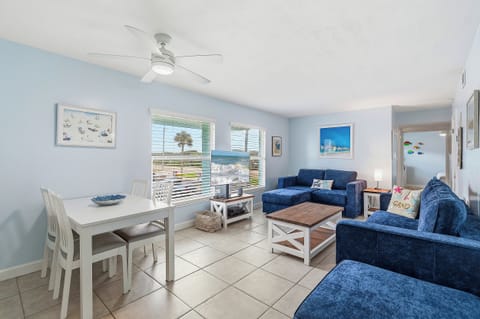 Sea Coast Gardens III 215