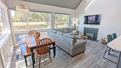 Mountain View Condo 35 - Living Area