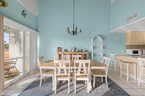 12-web-or-mls-22400-front-beach-rd-63