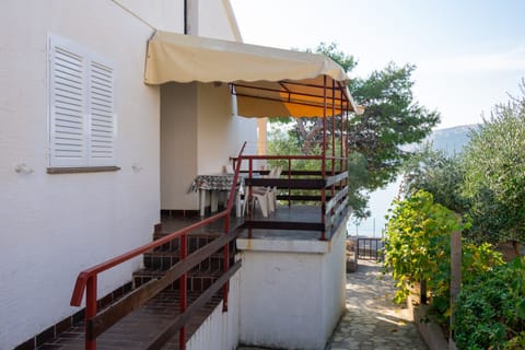 Terrace 2