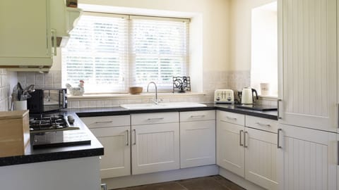 Old Mill Cottage - garden views from the kitchen