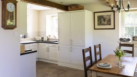 Old Mill Cottage - the open-plan kitchen and dining area