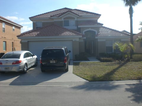 first view of house, facing clubhouse