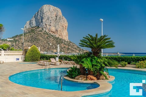 Communal swimming pool