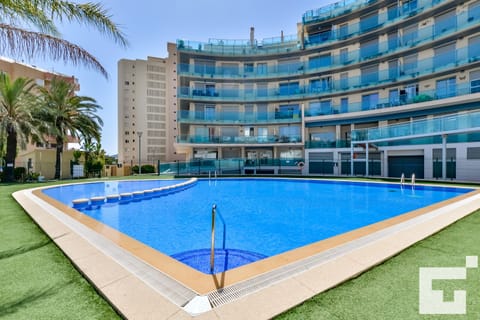 Communal swimming pool