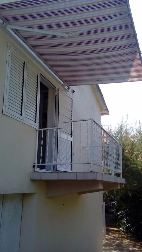 Balcony 2