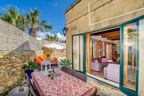 Outdoor area of Casetta Menzja holiday villa in Gozo