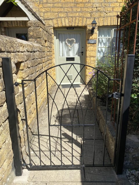 Welcome to Captains Cabin